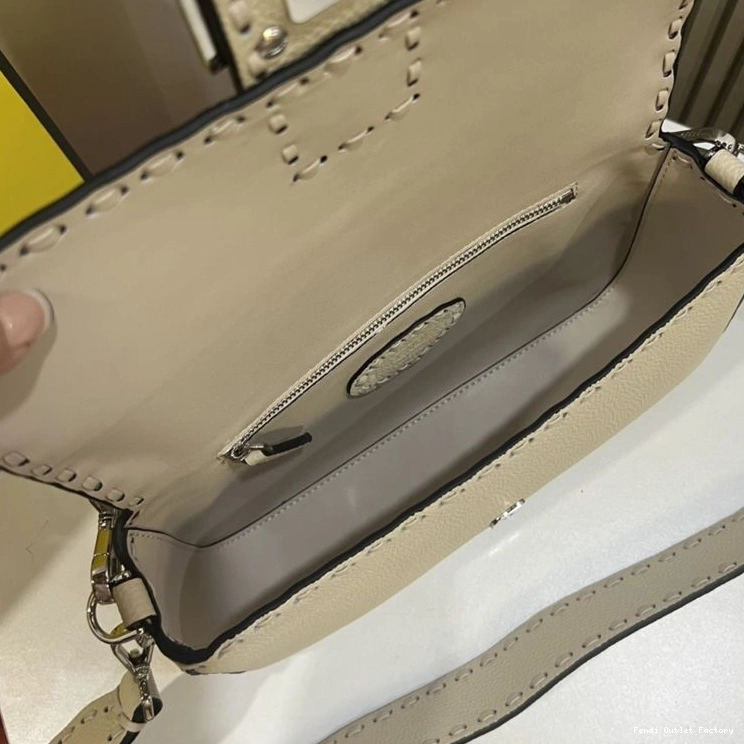 Affordable HOT Cuoio Romano Beige In Medium Bag Baguette Fendi Selleria Leather 0716
